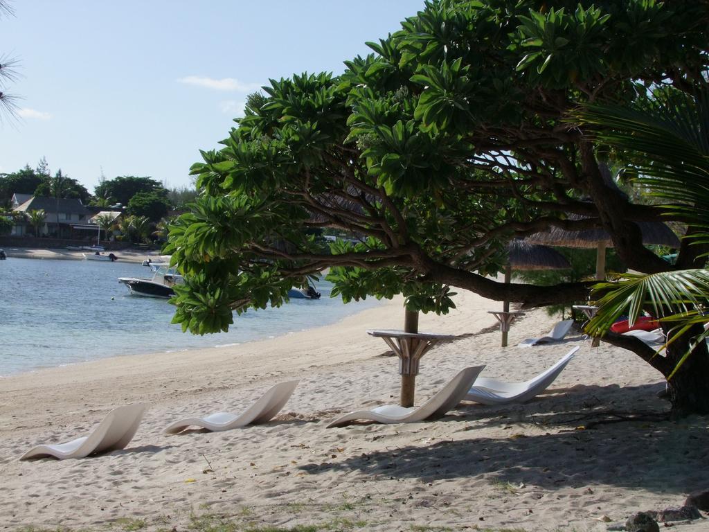 So Beach Villa In Situ Roches Noires Room photo