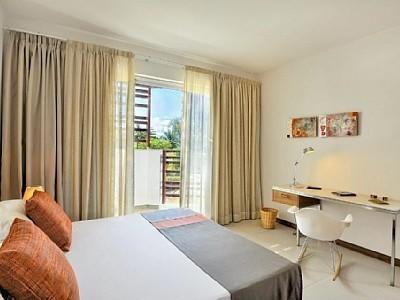 So Beach Villa In Situ Roches Noires Room photo