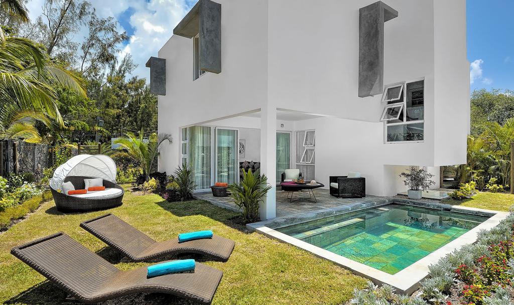 So Beach Villa In Situ Roches Noires Room photo