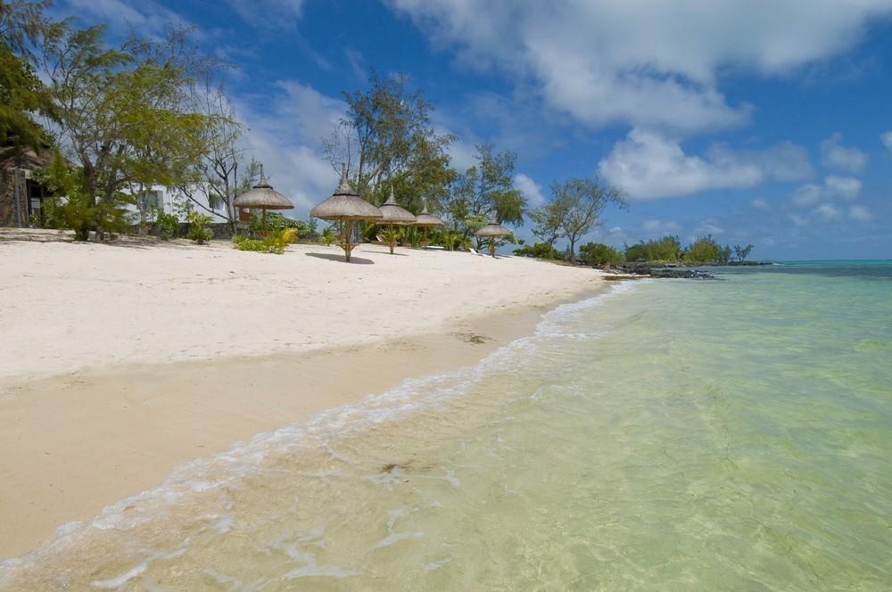 So Beach Villa In Situ Roches Noires Room photo