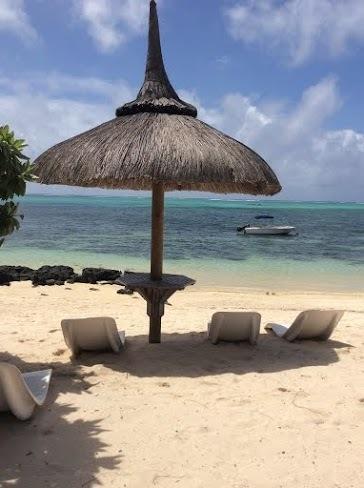 So Beach Villa In Situ Roches Noires Room photo